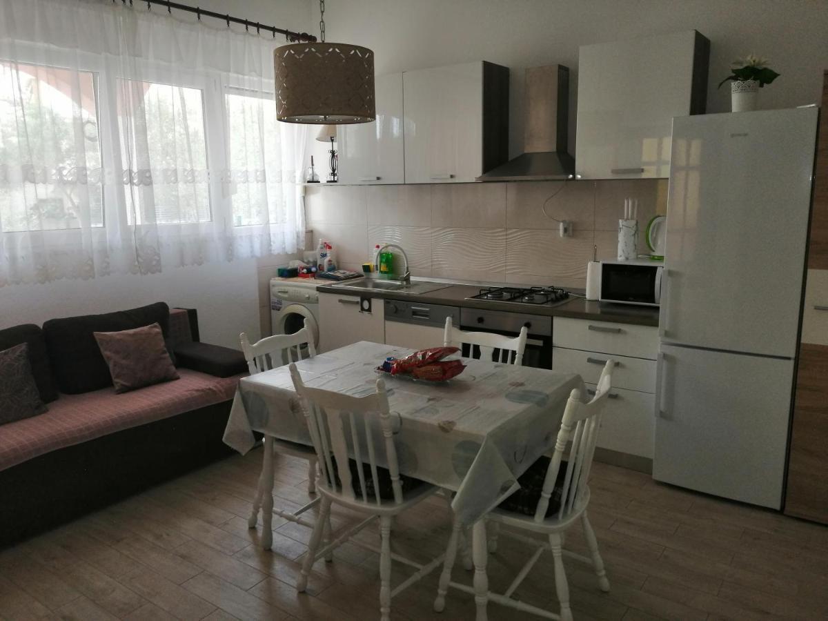 Apartman Mira 扎博里克 外观 照片