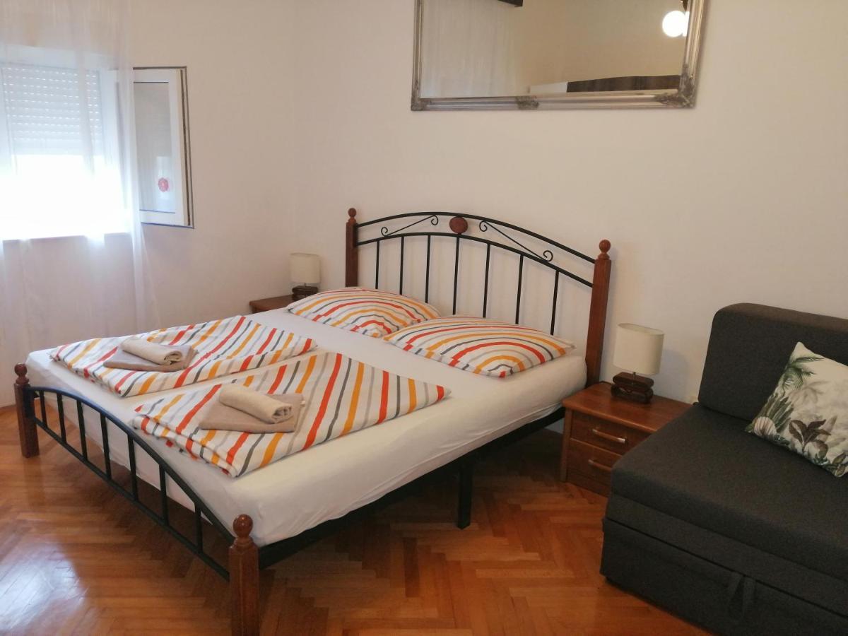 Apartman Mira 扎博里克 外观 照片
